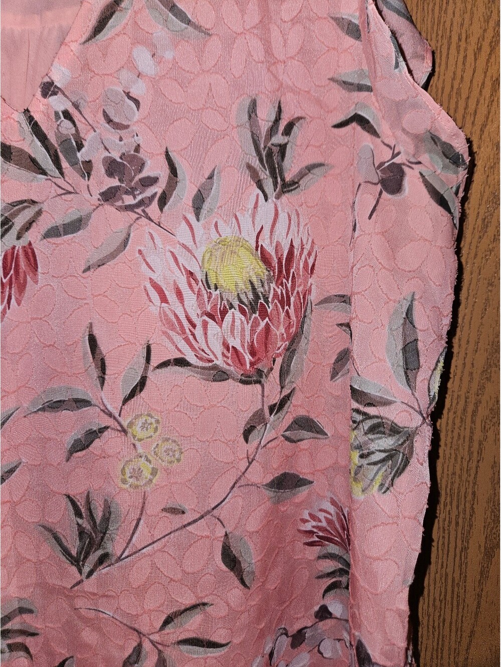 LOFT blouse - Picture 2 of 9